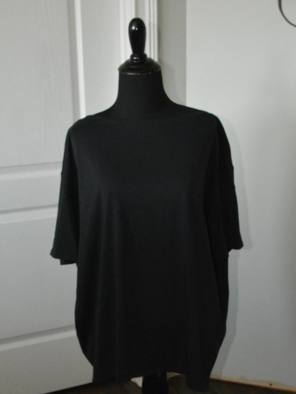 Lululemon Women's Relaxed Fit Boatneck T-Shirt Black Oversize Style L-XL